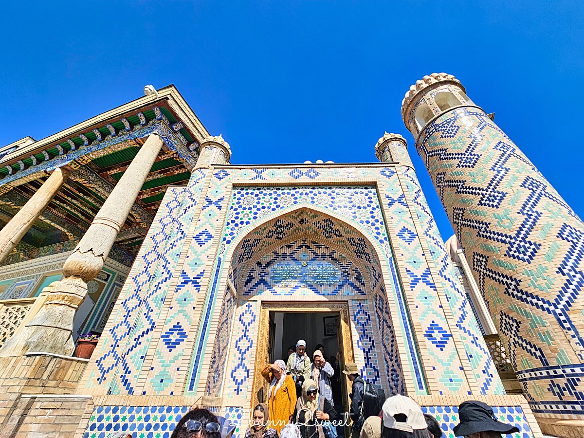 【哈茲拉希茲爾清真寺 Hazrat Khizr Mosque】撒馬爾罕拍比比哈藍清真寺最佳視角，首任總統陵寢也在這 @兔兒毛毛姊妹花