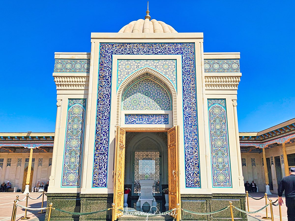 【哈茲拉希茲爾清真寺 Hazrat Khizr Mosque】撒馬爾罕拍比比哈藍清真寺最佳視角，首任總統陵寢也在這 @兔兒毛毛姊妹花