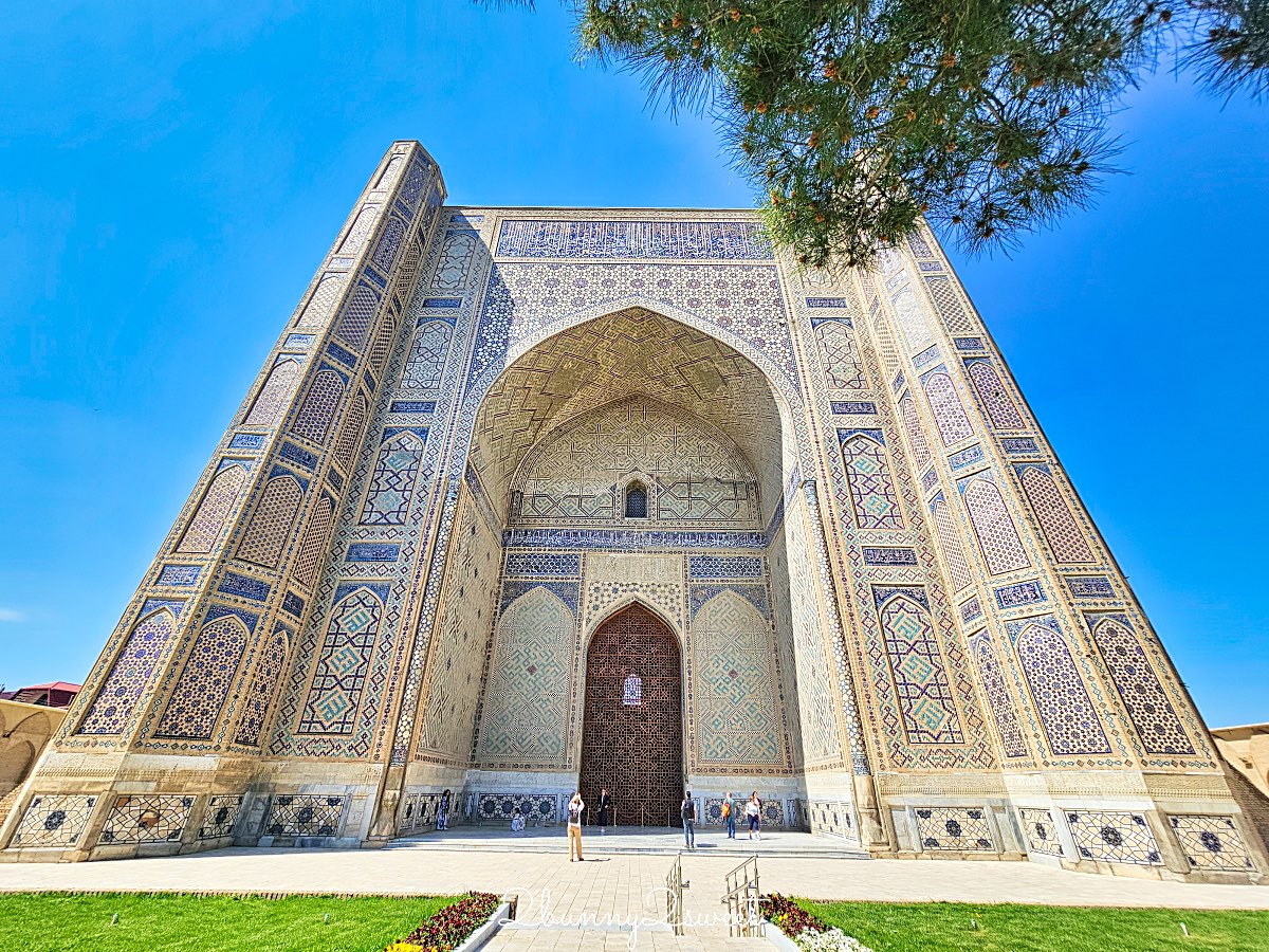 【比比哈奴清真寺 Bibi-Khanym Mosque】撒馬爾罕必訪景點：世界最大清真寺的壯麗與傳說 @兔兒毛毛姊妹花