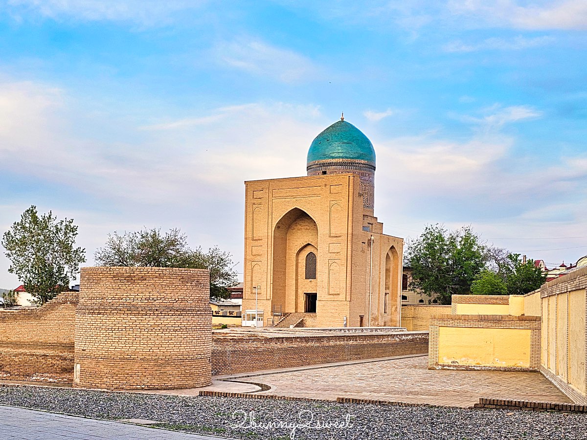 【比比哈奴清真寺 Bibi-Khanym Mosque】撒馬爾罕必訪景點：世界最大清真寺的壯麗與傳說 @兔兒毛毛姊妹花