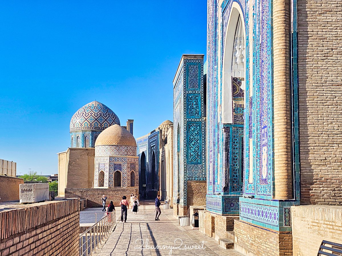 【沙赫靜達陵墓群 Shah-i-Zinda】撒馬爾罕最震撼藍色長廊！帖木兒王族墓群介紹＋拍照攻略 @兔兒毛毛姊妹花