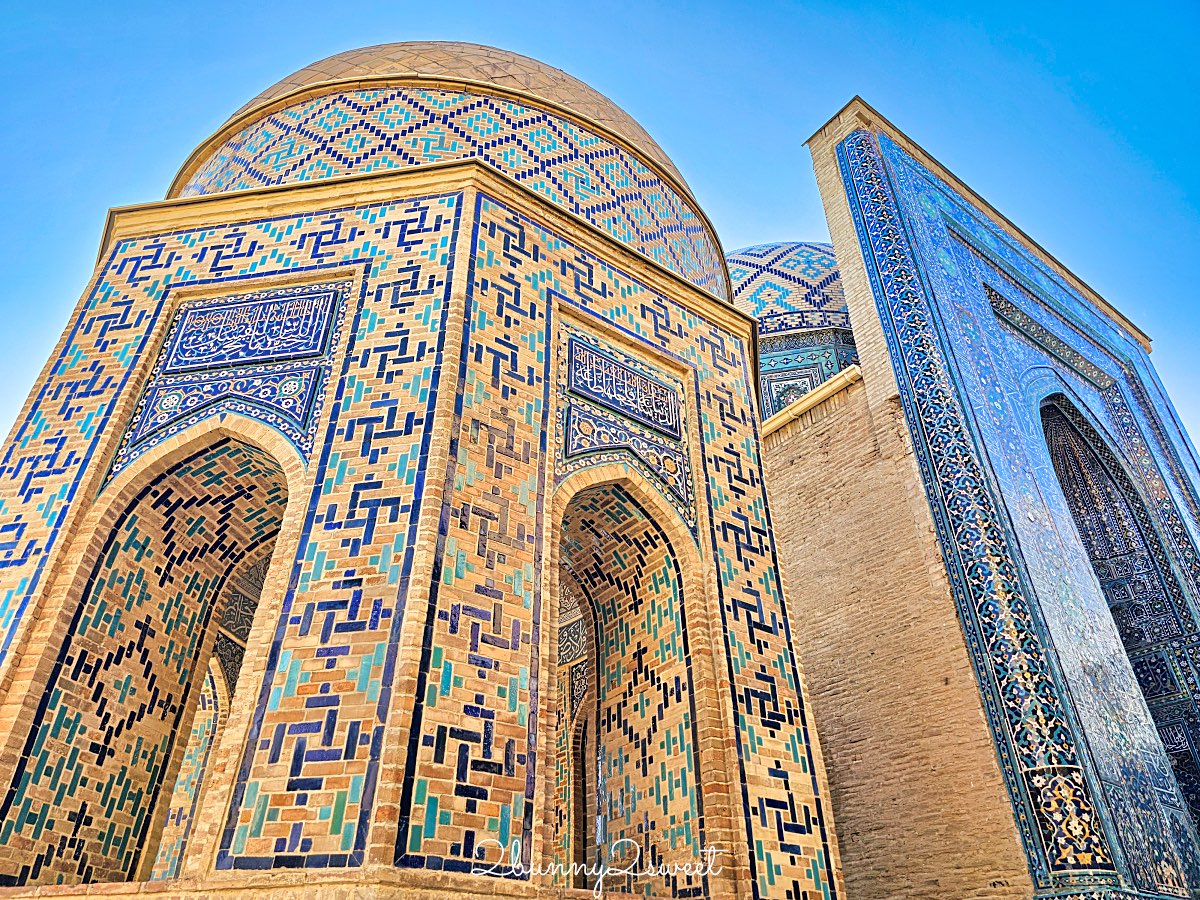 【沙赫靜達陵墓群 Shah-i-Zinda】撒馬爾罕最震撼藍色長廊！帖木兒王族墓群介紹＋拍照攻略 @兔兒毛毛姊妹花