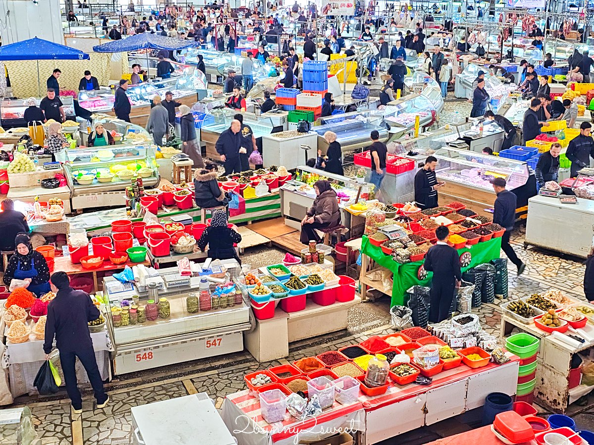 【Chorsu Bazaar 楚蘇市場】塔什干藍色穹頂市場必逛攻略：果乾比價、窯烤麵包與在地市集一次看 @兔兒毛毛姊妹花