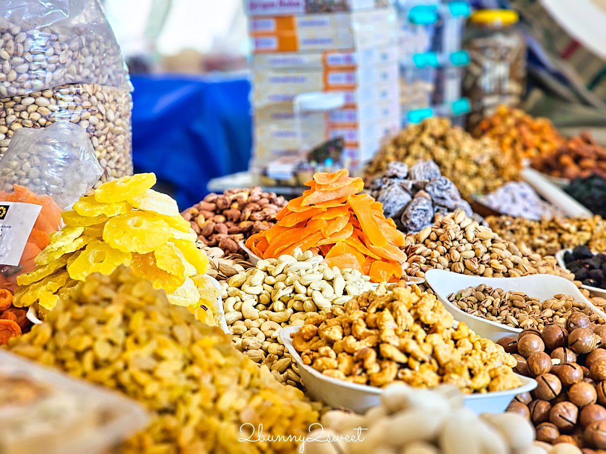 【Chorsu Bazaar 楚蘇市場】塔什干藍色穹頂市場必逛攻略：果乾比價、窯烤麵包與在地市集一次看 @兔兒毛毛姊妹花