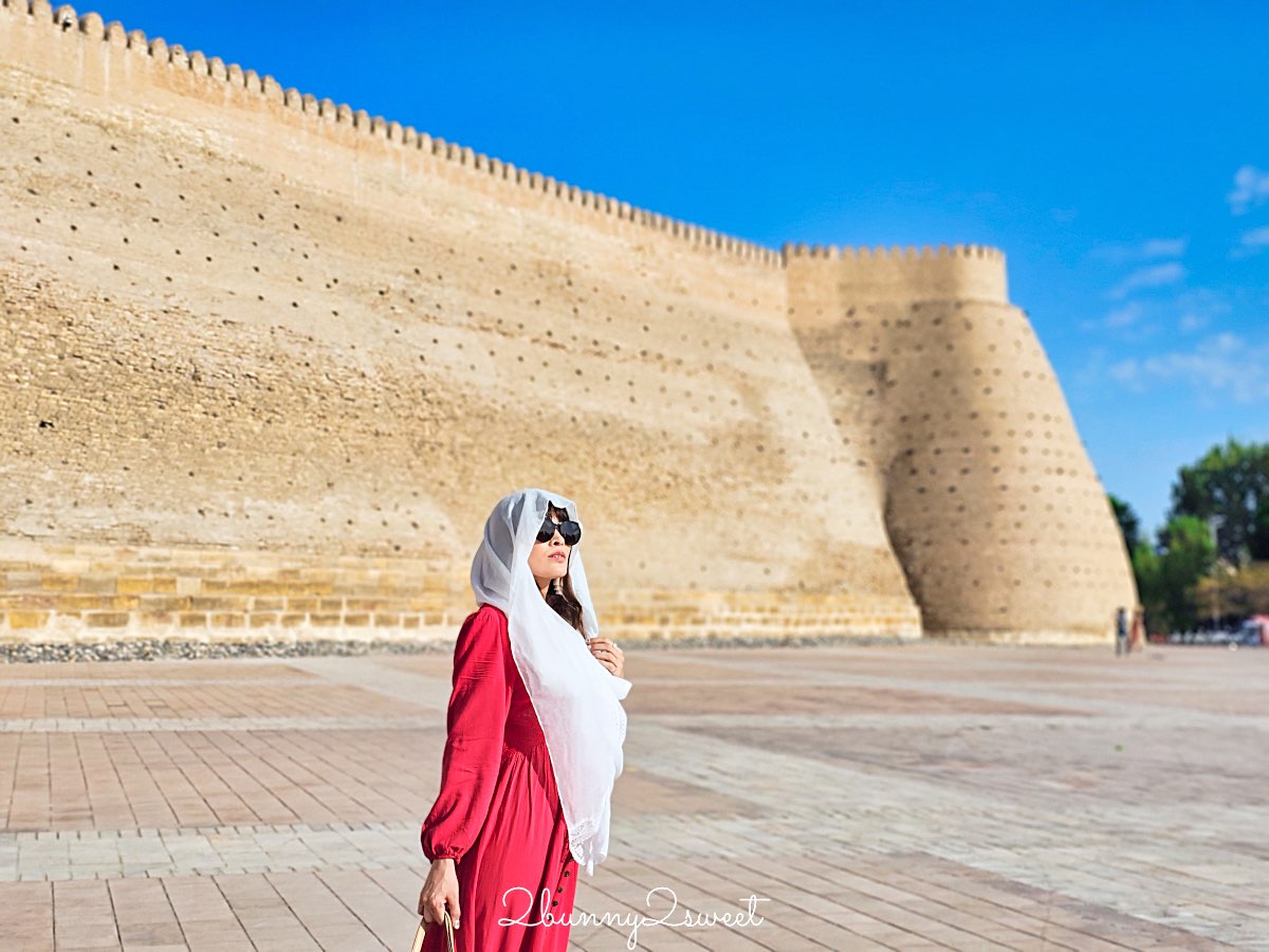 【布哈拉亞克要塞 Ark of Bukhara】走進千年土黃色皇城，俯瞰古城最佳視角｜門票交通攻略 @兔兒毛毛姊妹花