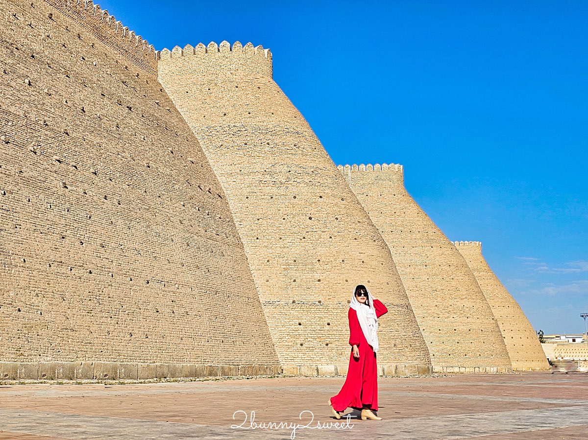 【布哈拉亞克要塞 Ark of Bukhara】走進千年土黃色皇城，俯瞰古城最佳視角｜門票交通攻略 @兔兒毛毛姊妹花