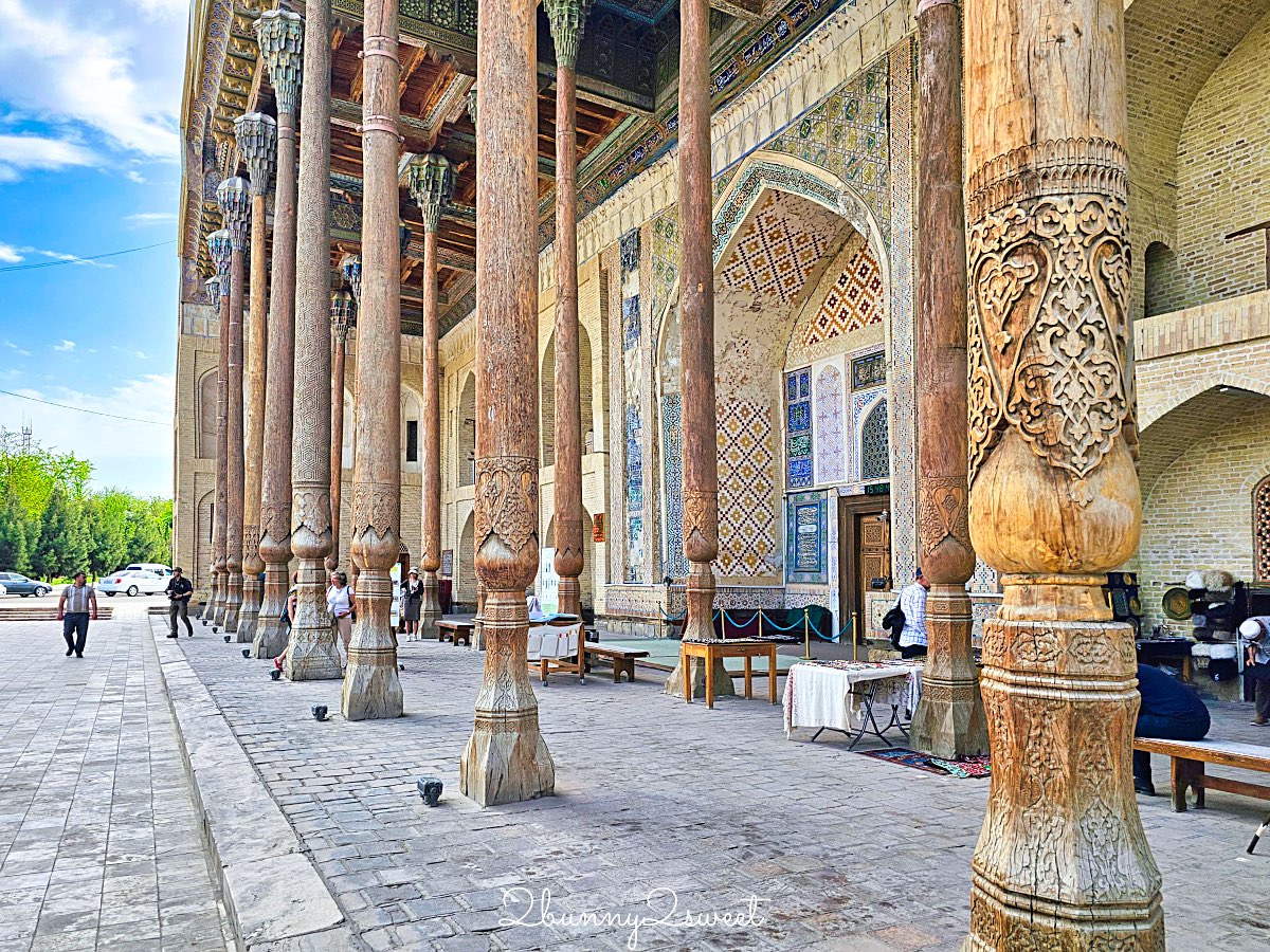 【波羅豪茲清真寺 Bolo Hauz Mosque】布哈拉必拍絕美「四十柱清真寺」，最有靈魂的中亞木柱建築 @兔兒毛毛姊妹花