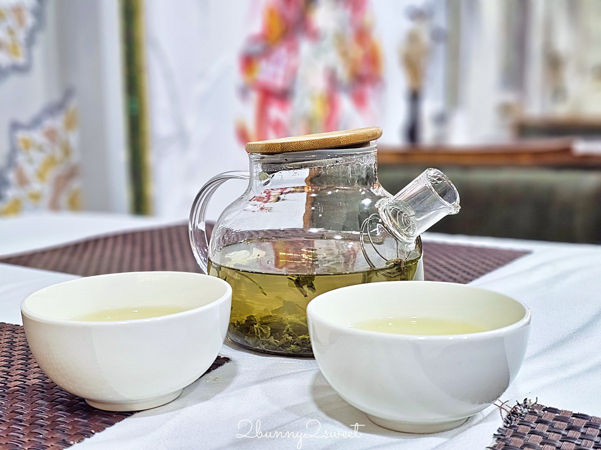 【Terrassa Cafe & Restaurant】希瓦古城最強景觀餐廳！欣賞矮宣禮塔與古城的VIP露台座位 @兔兒毛毛姊妹花