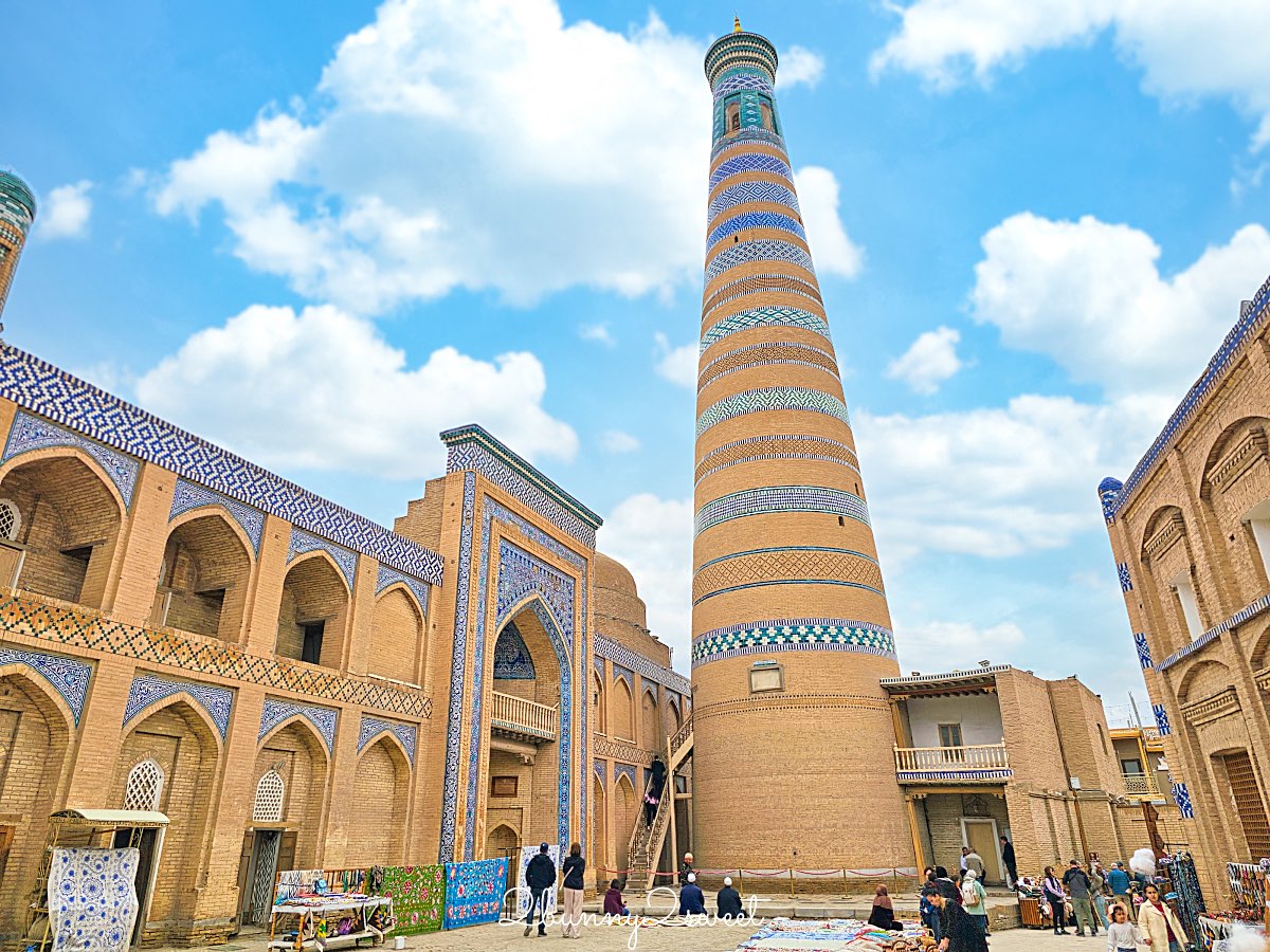 【伊斯蘭&middot;霍賈宣禮塔 Islam Khoja Minaret】登頂俯瞰中亞遺產，希瓦最高地標門票/交通攻略 @兔兒毛毛姊妹花