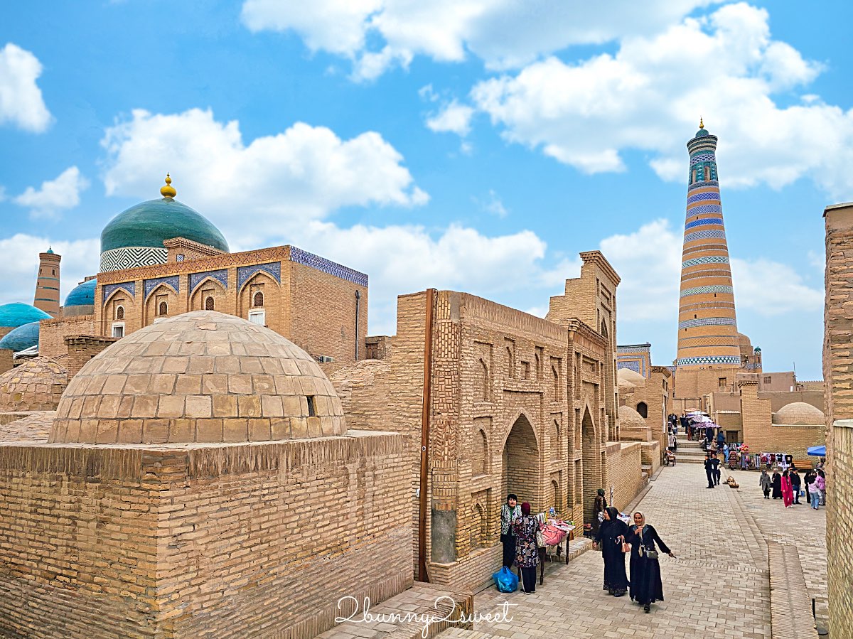 【伊斯蘭&middot;霍賈宣禮塔 Islam Khoja Minaret】登頂俯瞰中亞遺產，希瓦最高地標門票/交通攻略 @兔兒毛毛姊妹花