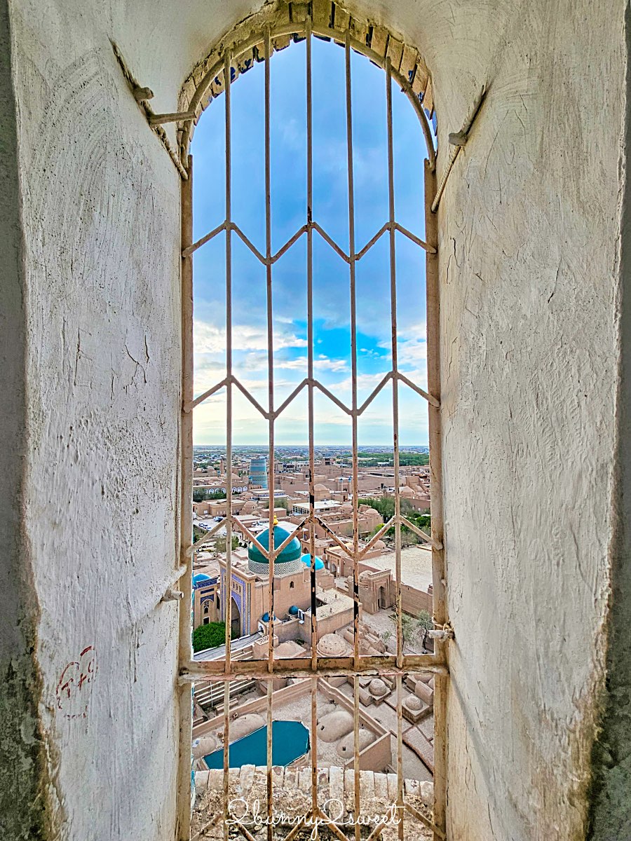 【伊斯蘭&middot;霍賈宣禮塔 Islam Khoja Minaret】登頂俯瞰中亞遺產，希瓦最高地標門票/交通攻略 @兔兒毛毛姊妹花