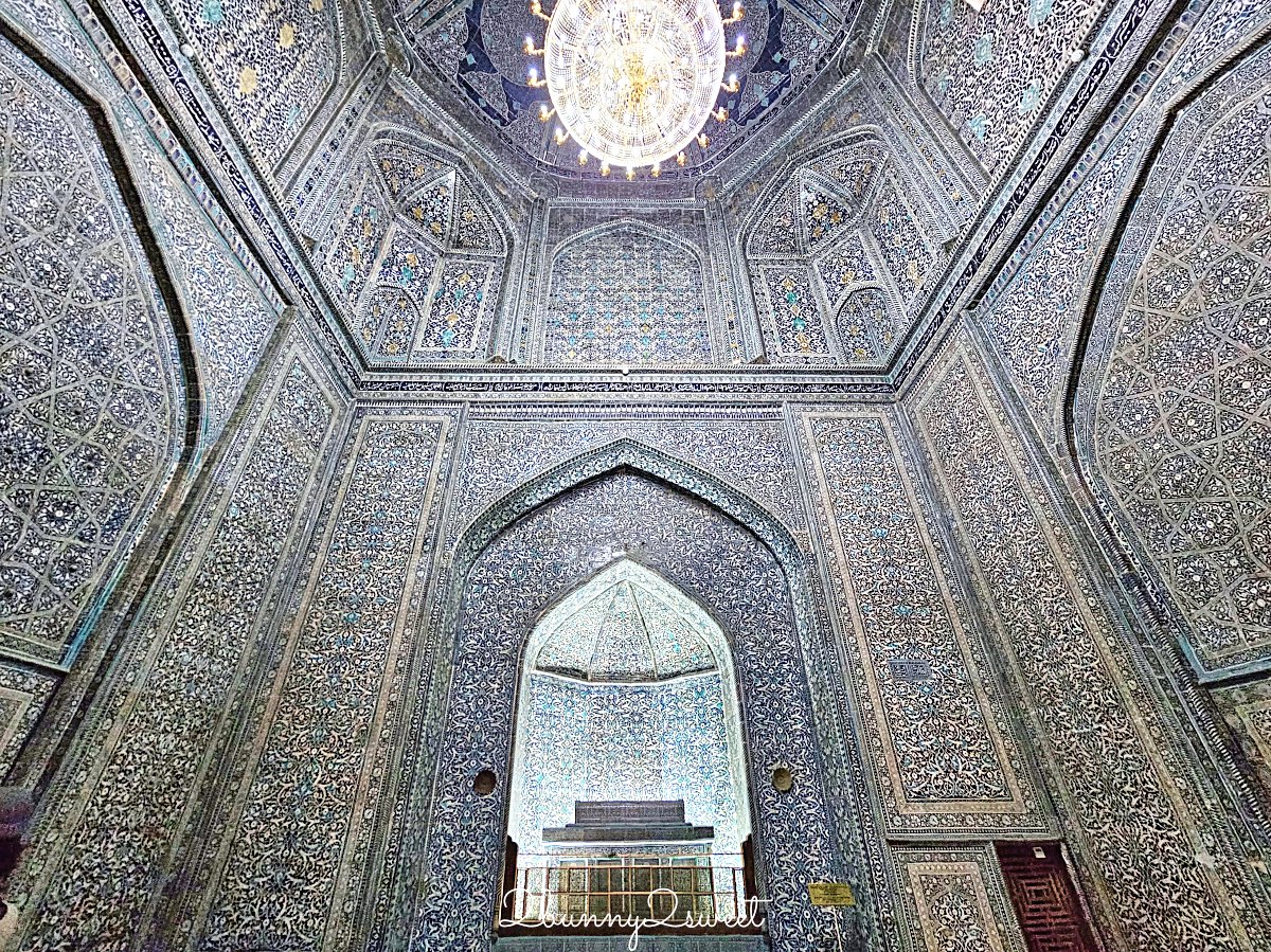 【帕拉萬&middot;馬哈穆德陵墓 Pakhlavan Makhmud Mausoleum】希瓦古城最美綠色圓頂，走進絕美滿版青花瓷磚空間 @兔兒毛毛姊妹花