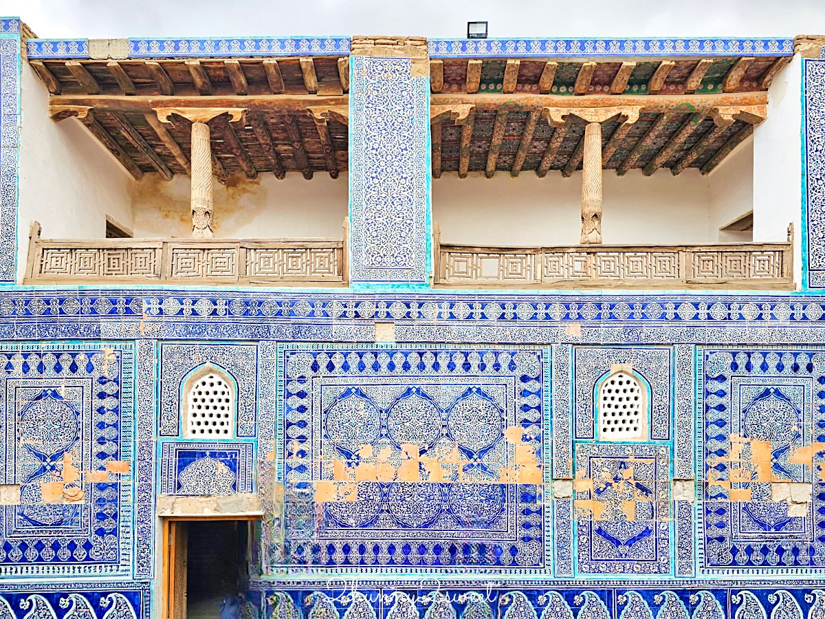 【希瓦石頭宮 Tashhovli Palace】藍色磁磚後宮太夢幻!走進汗國皇室生活的華麗宮殿 @兔兒毛毛姊妹花 【希瓦石頭宮 Tashhovli Palace】藍色磁磚後宮太夢幻!走進汗國皇室生活的華麗宮殿 @兔兒毛毛姊妹花