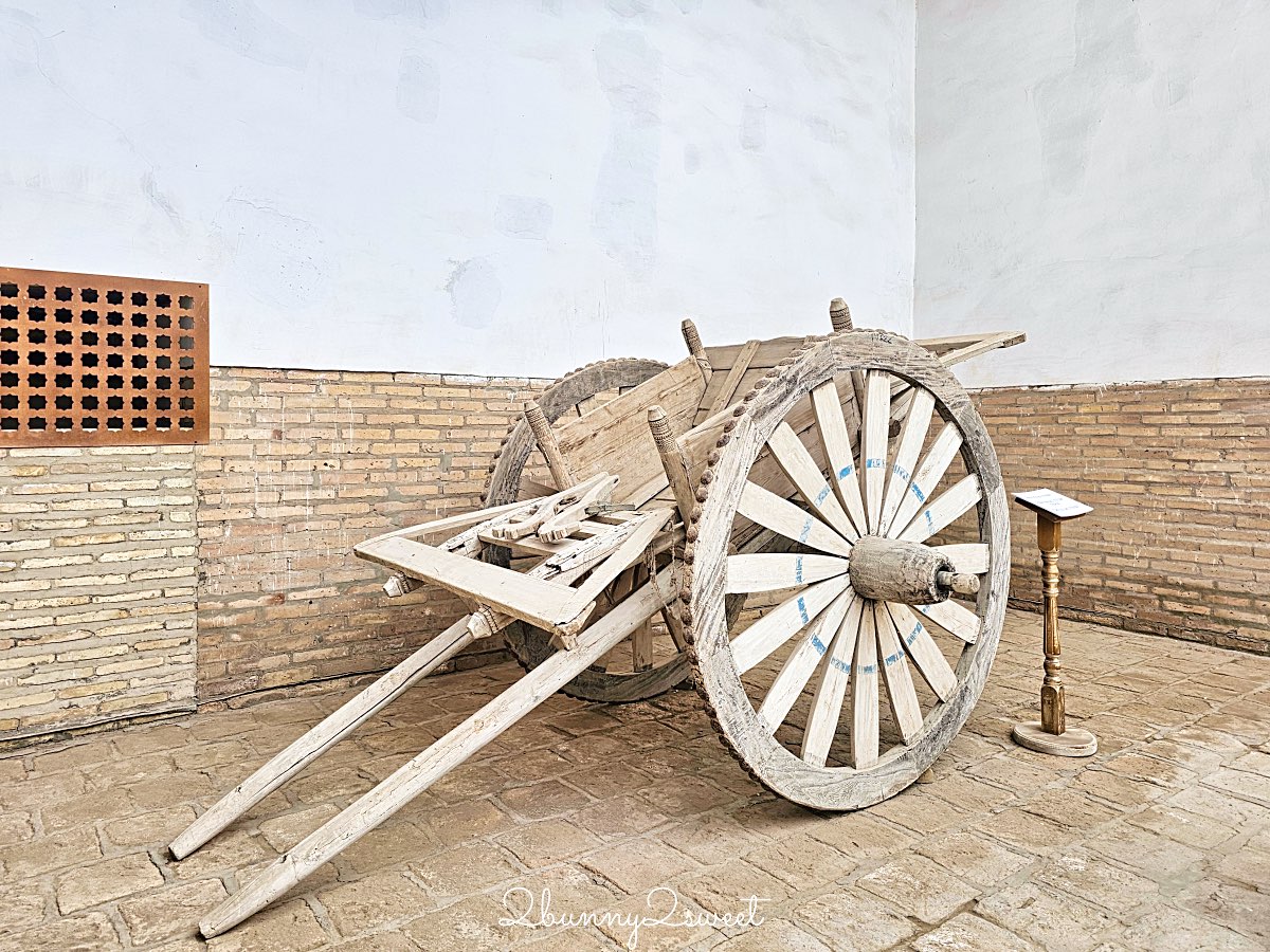 【希瓦石頭宮 Tashhovli Palace】藍色磁磚後宮太夢幻!走進汗國皇室生活的華麗宮殿 @兔兒毛毛姊妹花 【希瓦石頭宮 Tashhovli Palace】藍色磁磚後宮太夢幻!走進汗國皇室生活的華麗宮殿 @兔兒毛毛姊妹花
