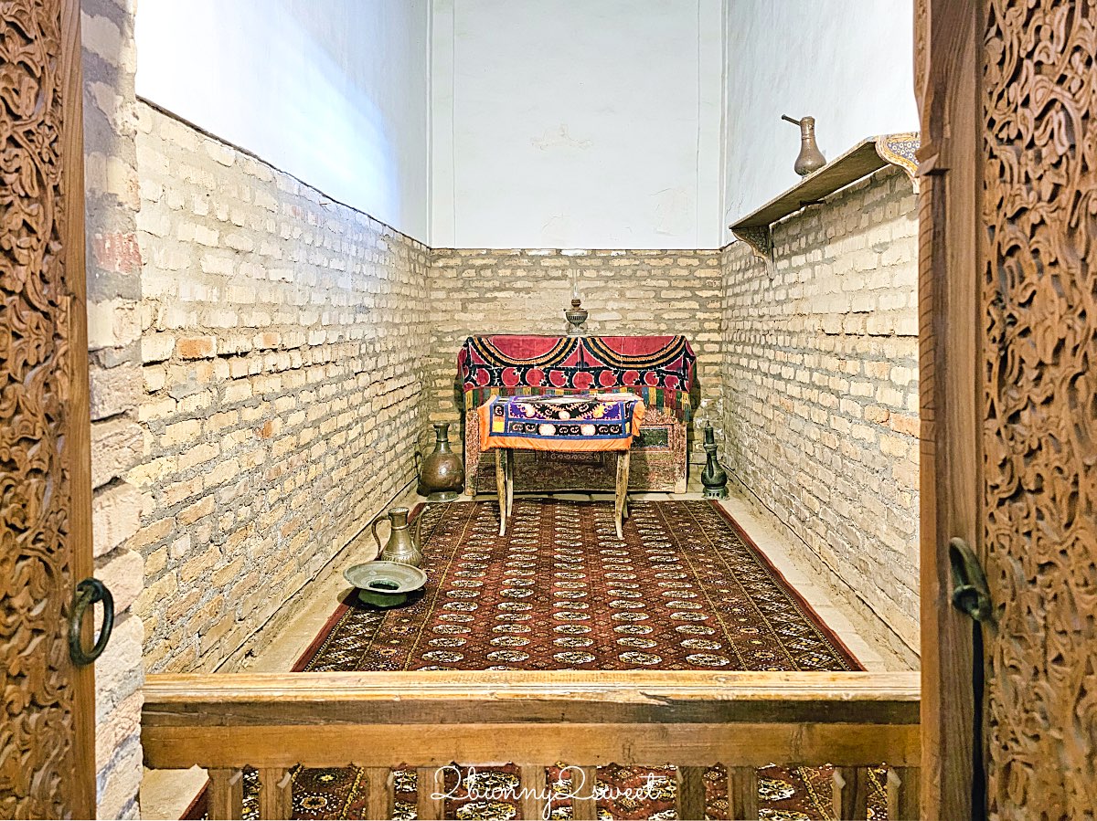 【希瓦石頭宮 Tashhovli Palace】藍色磁磚後宮太夢幻!走進汗國皇室生活的華麗宮殿 @兔兒毛毛姊妹花 【希瓦石頭宮 Tashhovli Palace】藍色磁磚後宮太夢幻!走進汗國皇室生活的華麗宮殿 @兔兒毛毛姊妹花