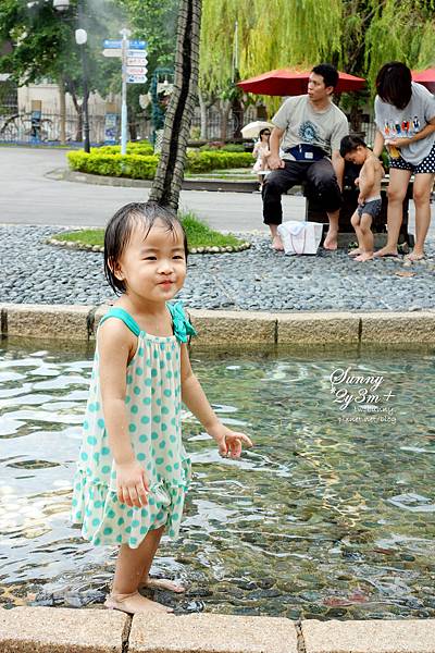 [兔兒遊台北。2Y3M+] 獨享爸媽的歡樂戲水時光@自來水博物館 @兔兒毛毛姊妹花