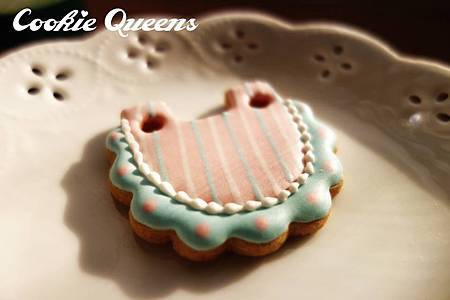 [毛毛。3M+] 收涎囉!! 超可愛的『Cookie Queens』手工糖霜收涎餅乾 @兔兒毛毛姊妹花