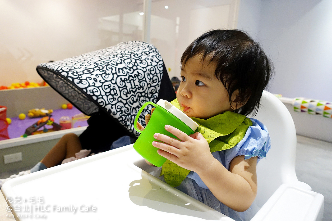 [親子餐廳。台北] 餐點好吃x空間舒適~爸媽孩子都滿意的『小零錢 HLC Family Cafe』(已歇業) @兔兒毛毛姊妹花