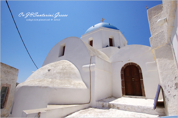 [2010 Greece] 。第十七章。走進 Megalochori 小徑，尋找藍頂教堂 @兔兒毛毛姊妹花