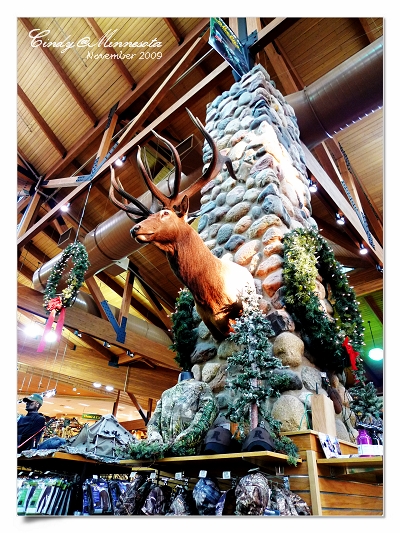 [2009 Minnesota] Cabela’s 是獵具店還是自然博物館?? @兔兒毛毛姊妹花