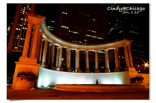 [2010 Chicago] 天黑之後更美麗~千禧公園 (Millennium Park) @兔兒毛毛姊妹花