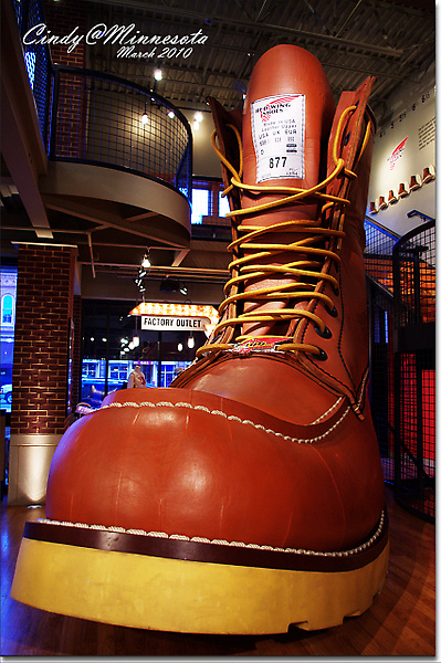 [2010 Minnesota] 巨人的鞋子遺落在 Red Wing @兔兒毛毛姊妹花
