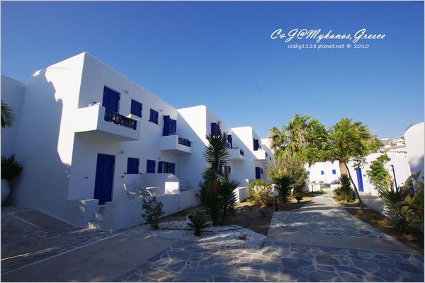 [2010 Greece] 。第十一章。住進白牆藍窗立方小屋~Mykonos AMMOS Hotel @兔兒毛毛姊妹花